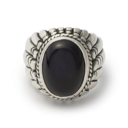 large-navajo-ring-with-onyx-front.jpg